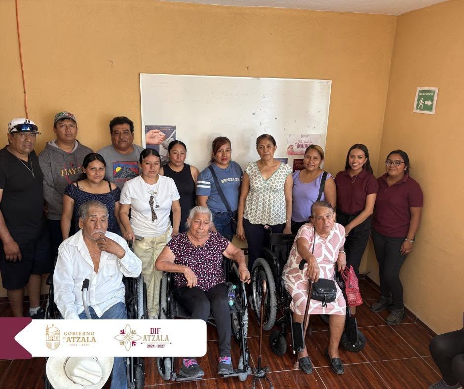 Entrega de sillas de ruedas